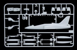 Italeri Hawk T1 1:72 1396